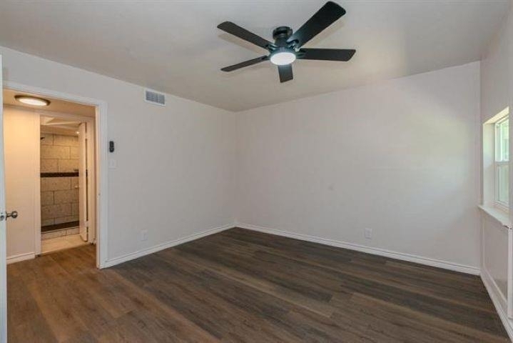 3825 Buckingham Row - Photo 15