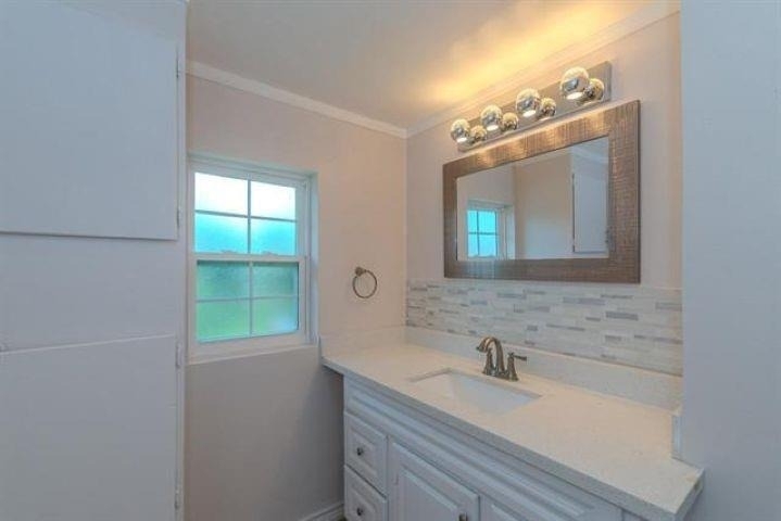 3825 Buckingham Row - Photo 22