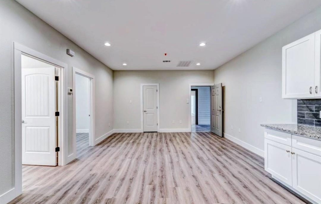 2906 Berry Road - Photo 2