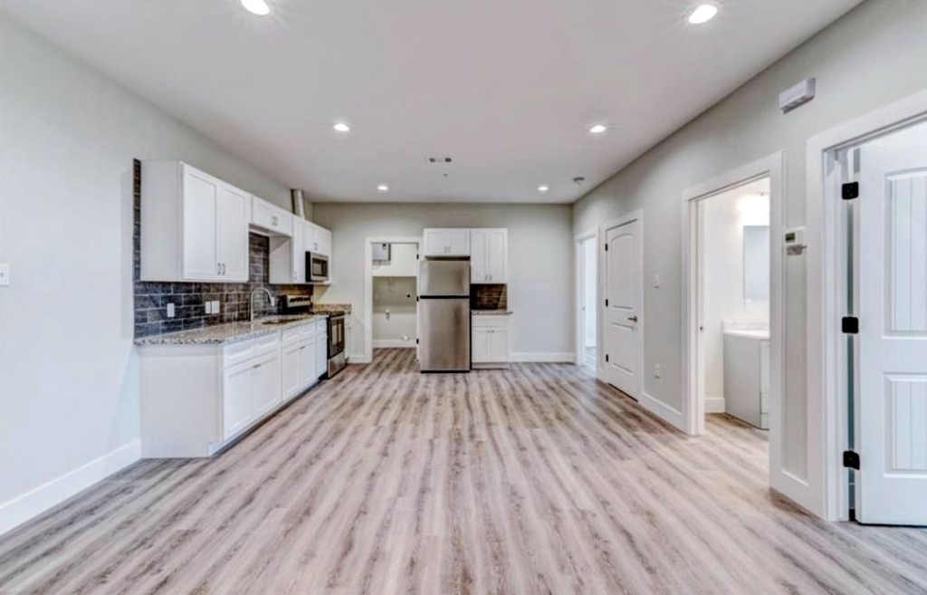 2906 Berry Road - Photo 4