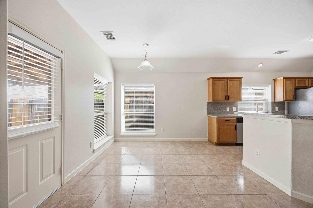 7606 Brighton Knolls Lane - Photo 13