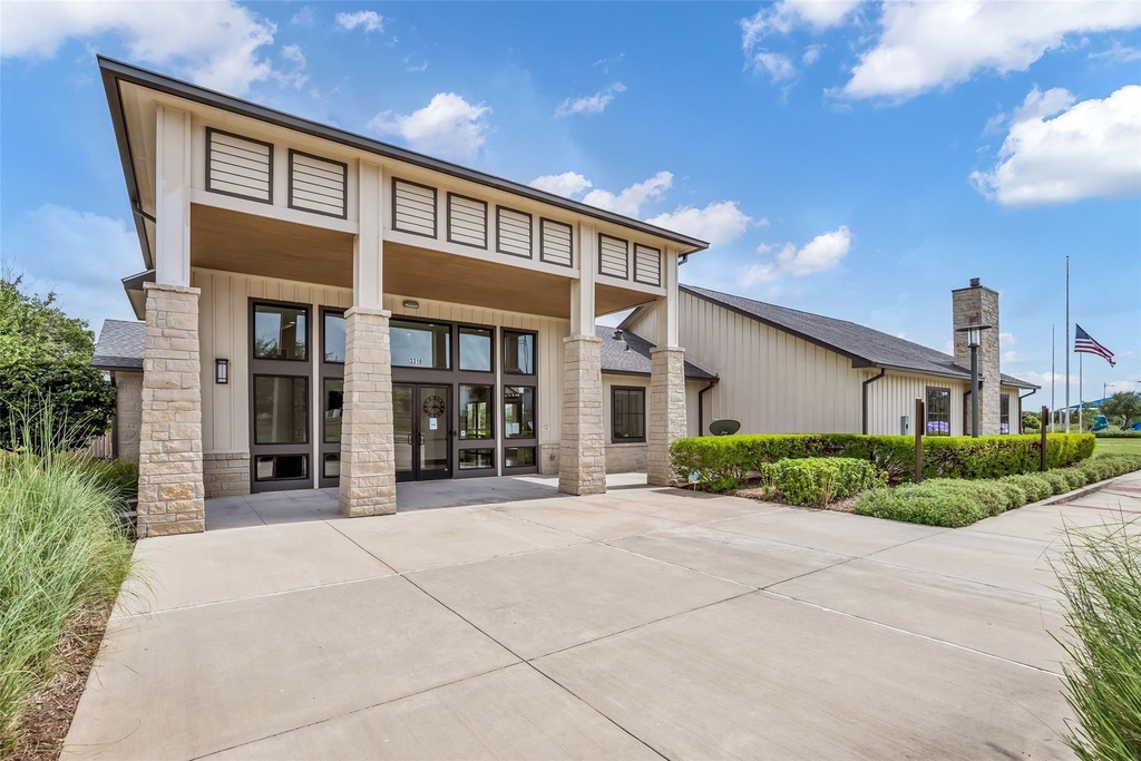 10004 Steeple Farms Drive - Photo 28