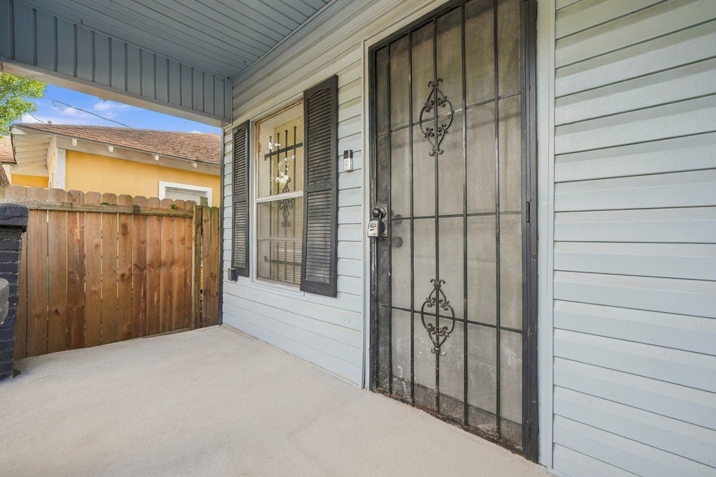 2903 Burkett Street - Photo 6