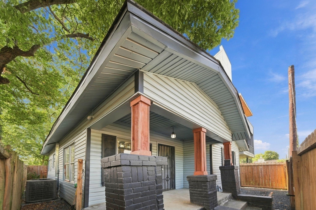 2903 Burkett Street - Photo 2