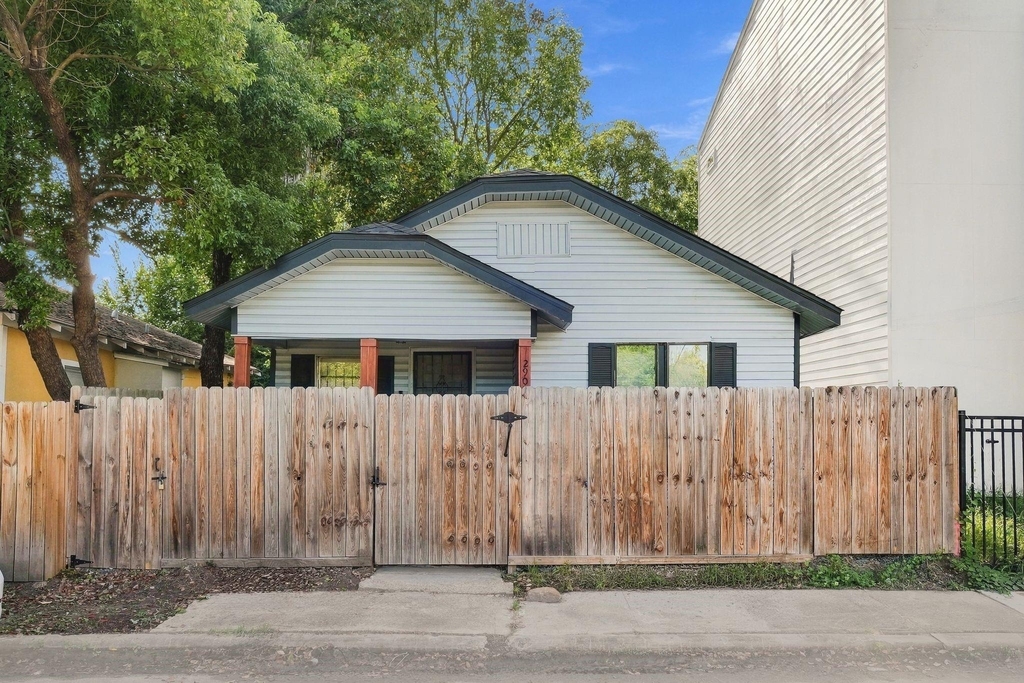 2903 Burkett Street - Photo 1
