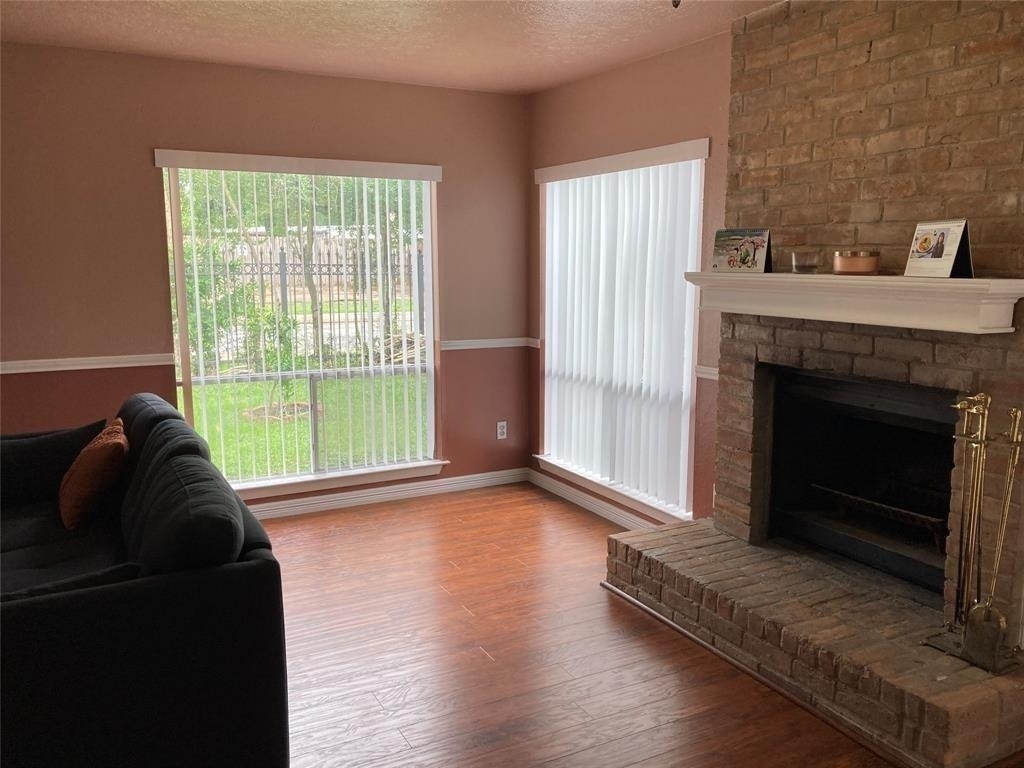1839 Sherwood Forest Street - Photo 5