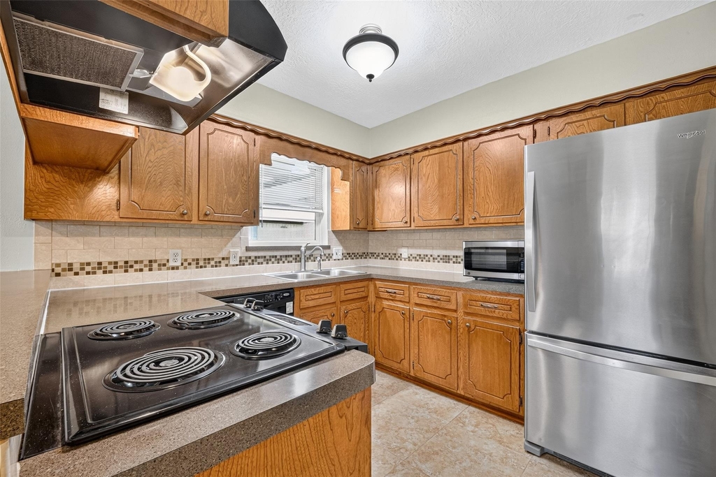 4807 Fairdale Street - Photo 9