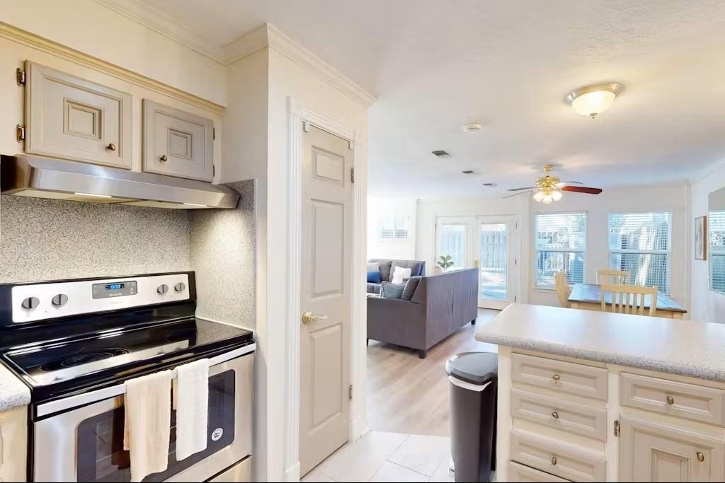 3935 Knollcrest Drive - Photo 8