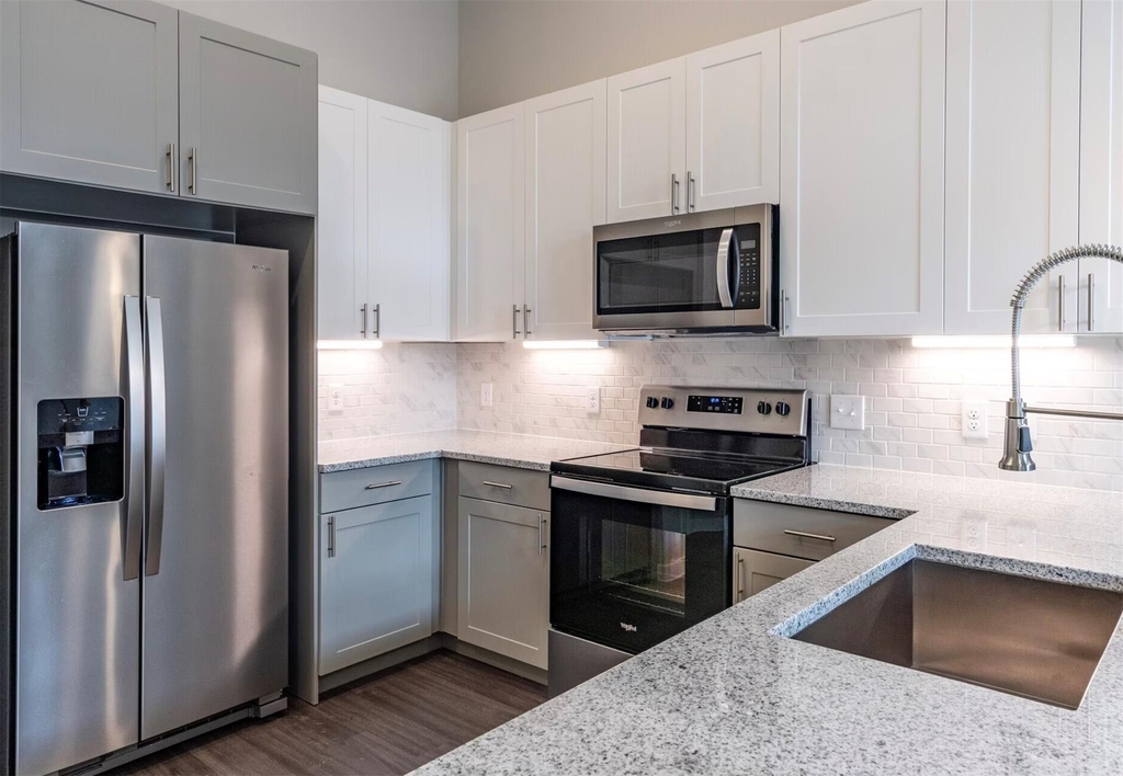 800 N Fm 3083 Rd W - Photo 12