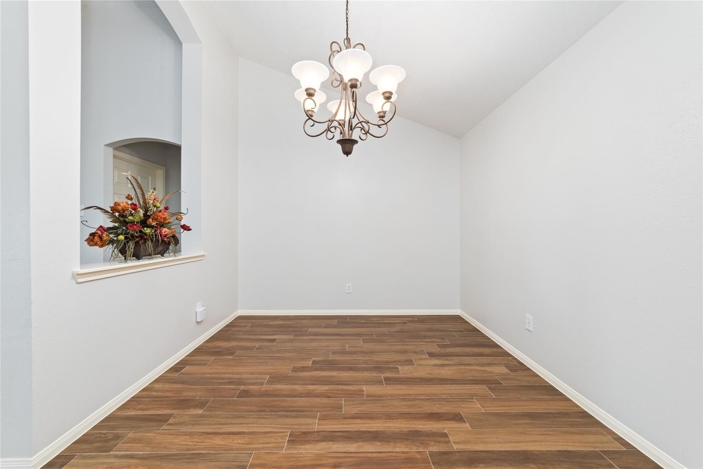 18307 Cobblestone Drive - Photo 14