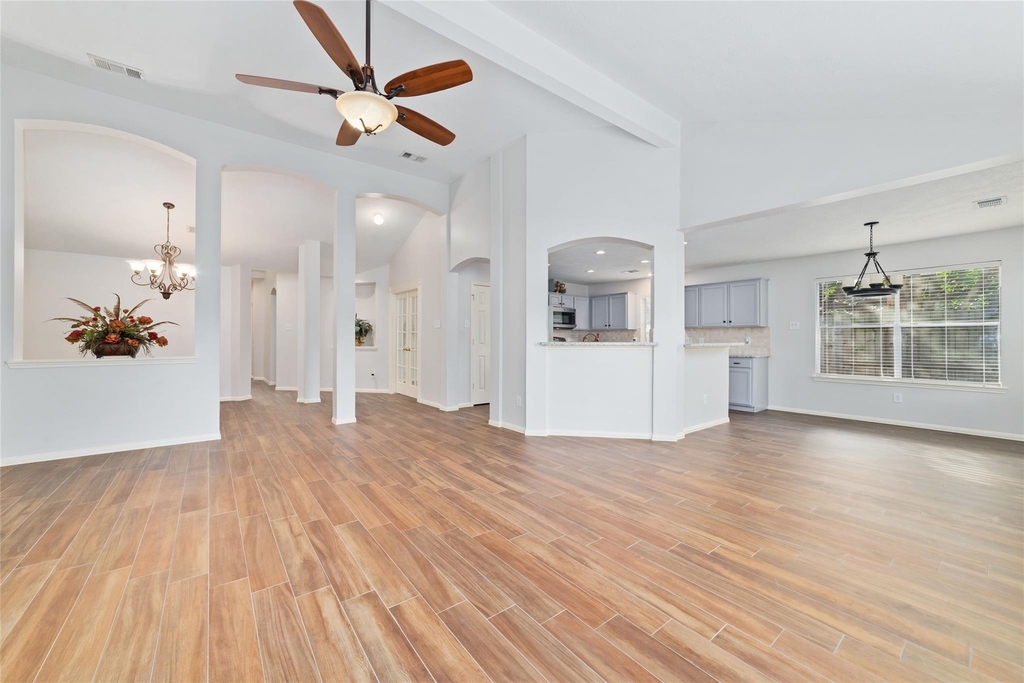 18307 Cobblestone Drive - Photo 10