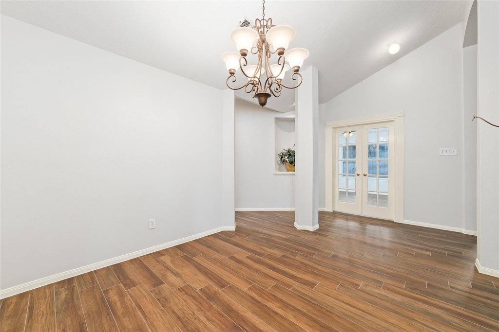 18307 Cobblestone Drive - Photo 15