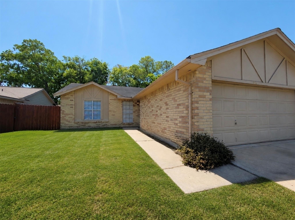 7310 Arista Drive - Photo 0