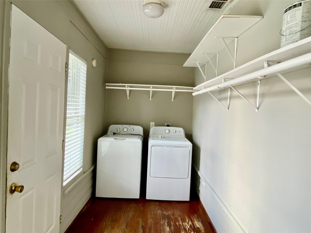 1230 Ashland Street - Photo 4