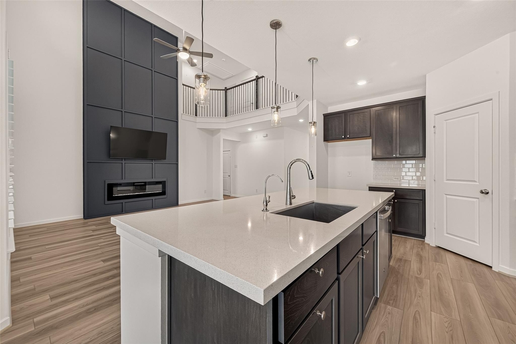 21806 Wycombe Terrace Way - Photo 9