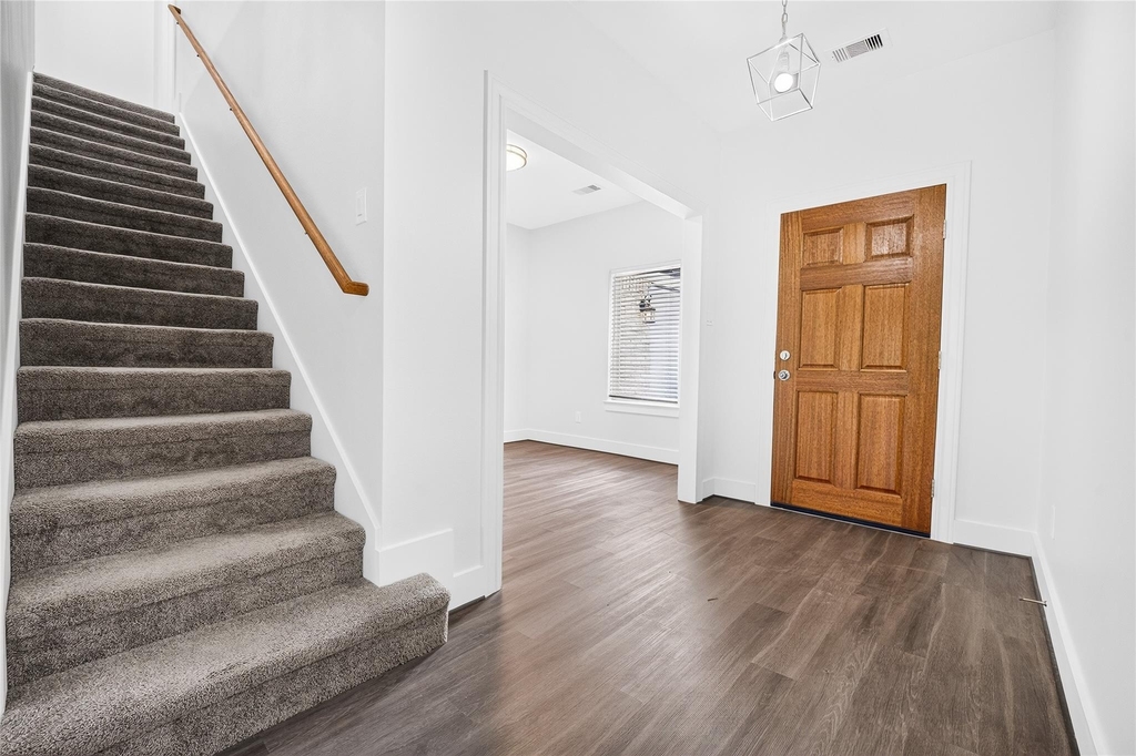 229 Blue Hill Drive - Photo 16