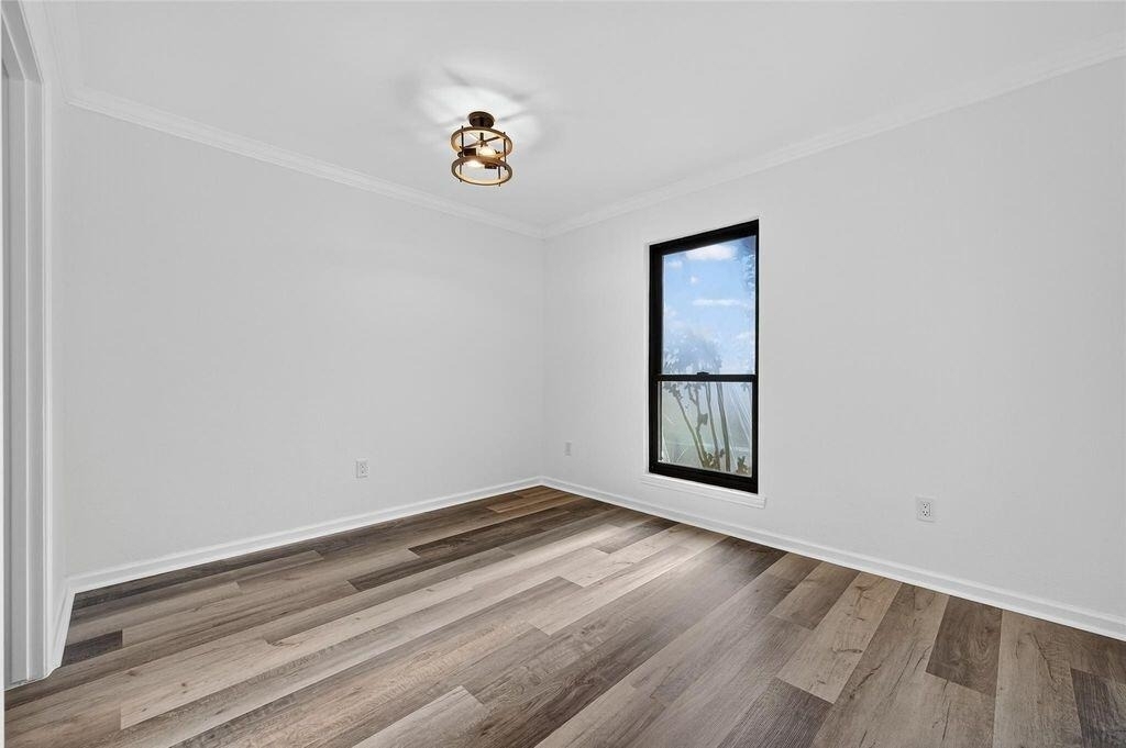 17418 Largs Circle - Photo 4