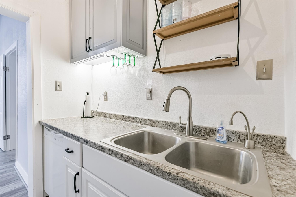 1820 Market Street - Photo 4
