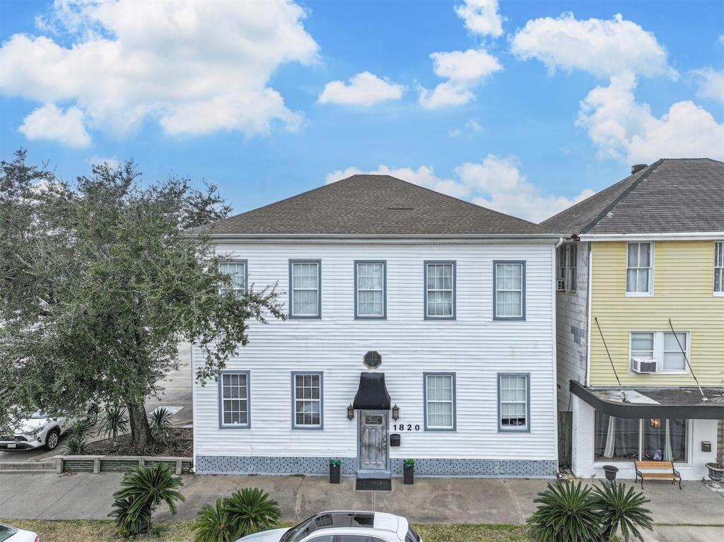 1820 Market Street - Photo 0