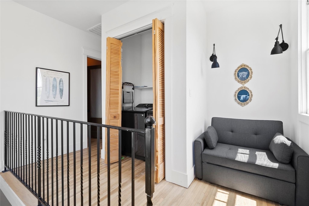 1311 37th Street - Photo 12