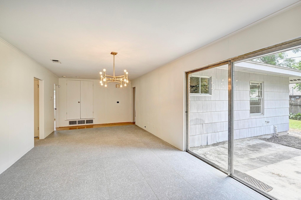 9771 Westview Drive - Photo 4