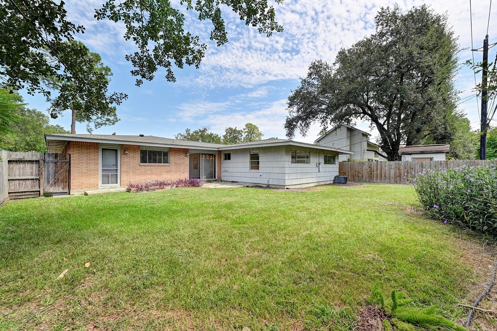9771 Westview Drive - Photo 17