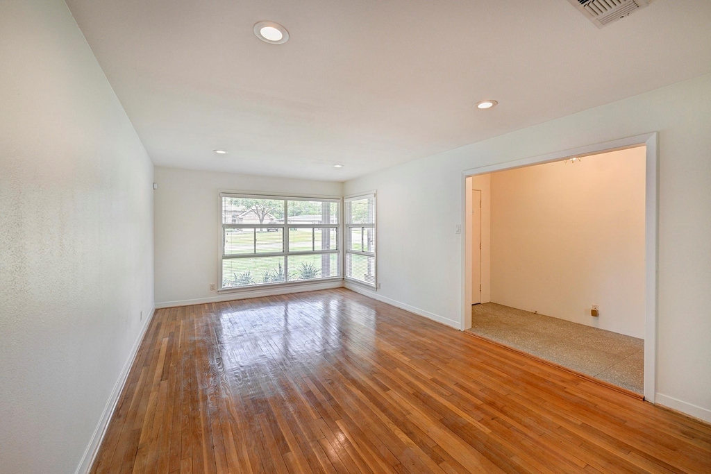 9771 Westview Drive - Photo 1