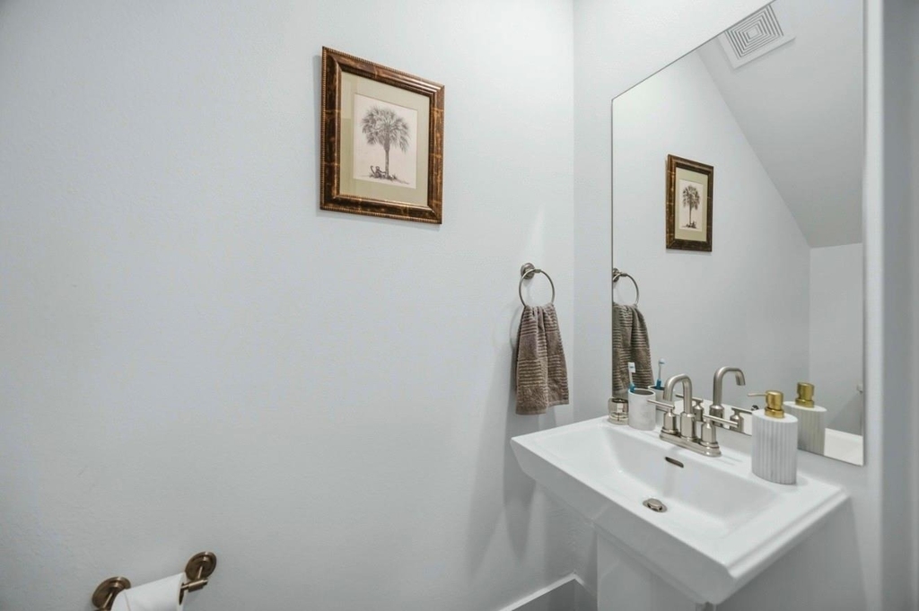 8960 Zurcher Ln - Photo 8