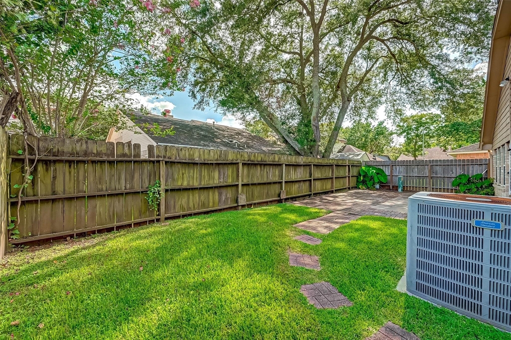 3510 Greenwood Dr Drive - Photo 32