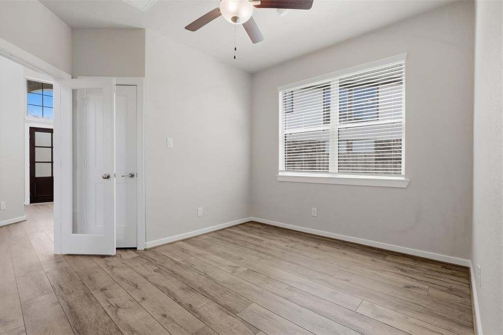 31218 Harmony Falls Court - Photo 5