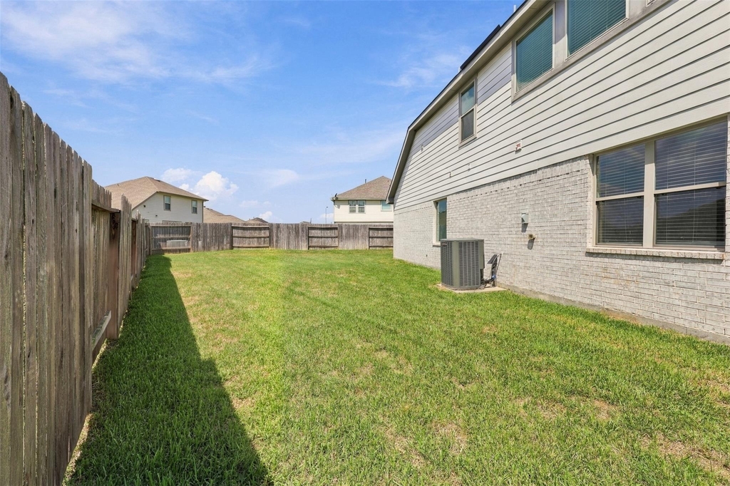 31218 Harmony Falls Court - Photo 28