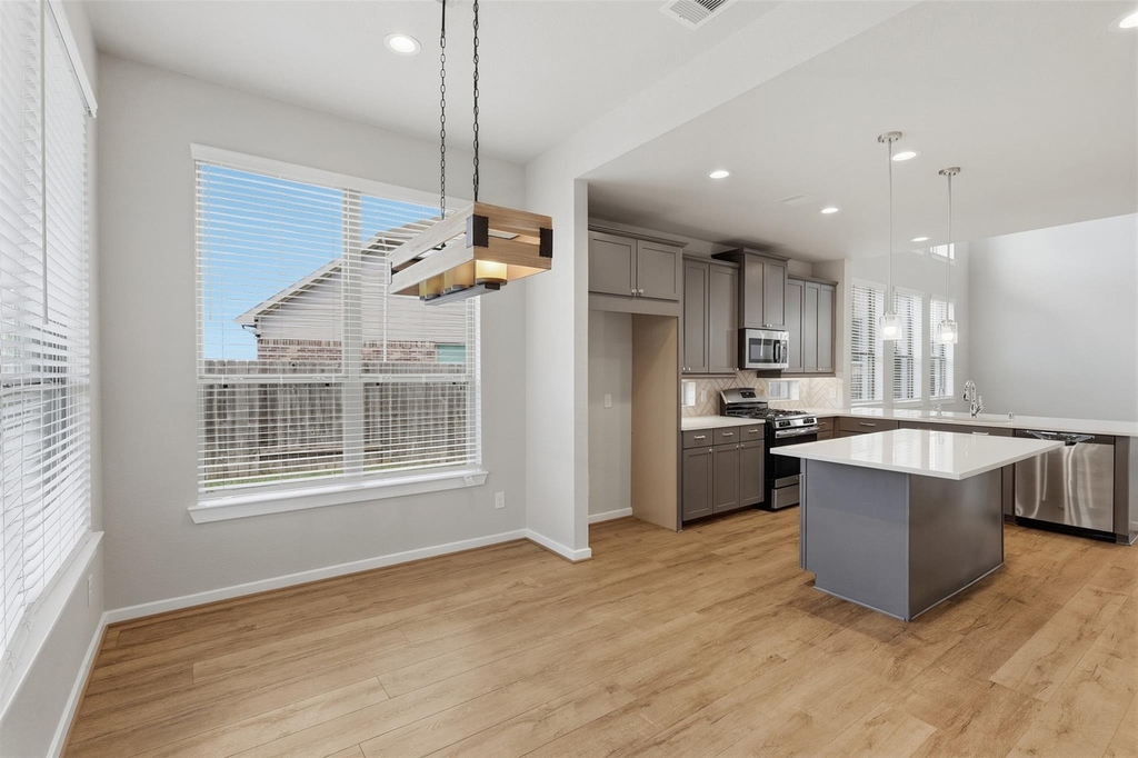 31218 Harmony Falls Court - Photo 15