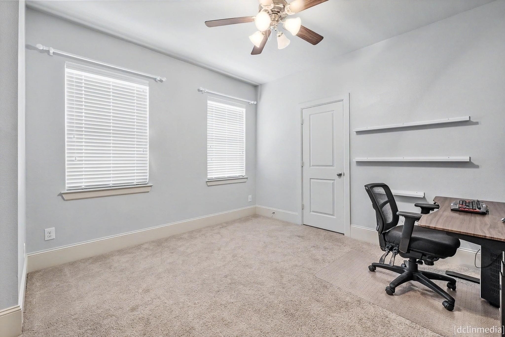 1611 W 23rd Street - Photo 20