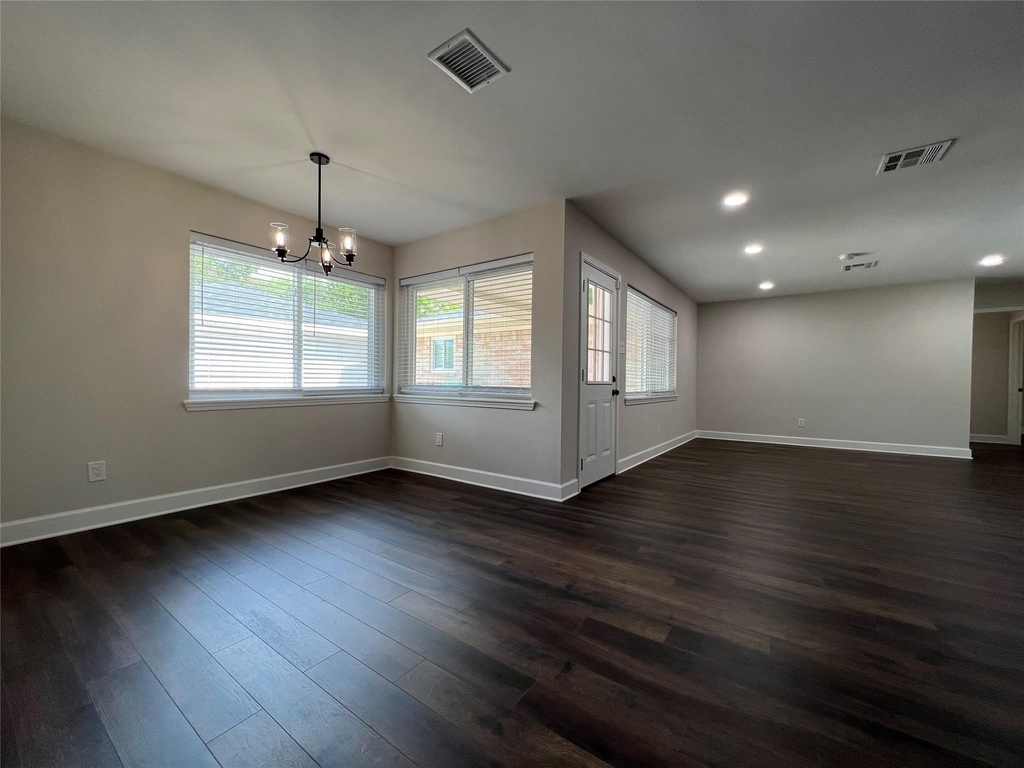 10903 Albury Drive - Photo 6
