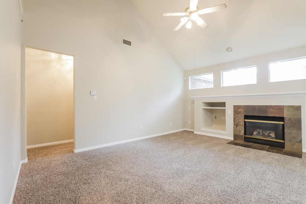 12210 Lakewood Valley Court - Photo 4