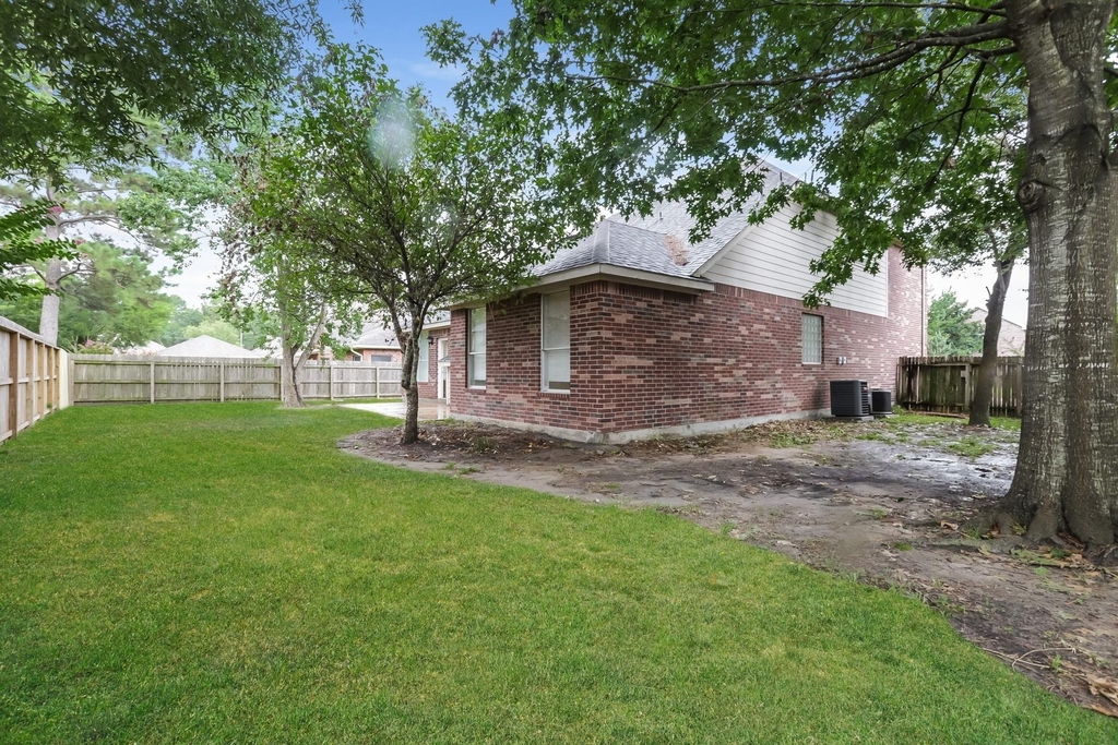 12210 Lakewood Valley Court - Photo 13