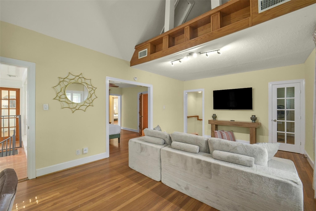 1919 W Mckinney Street - Photo 26