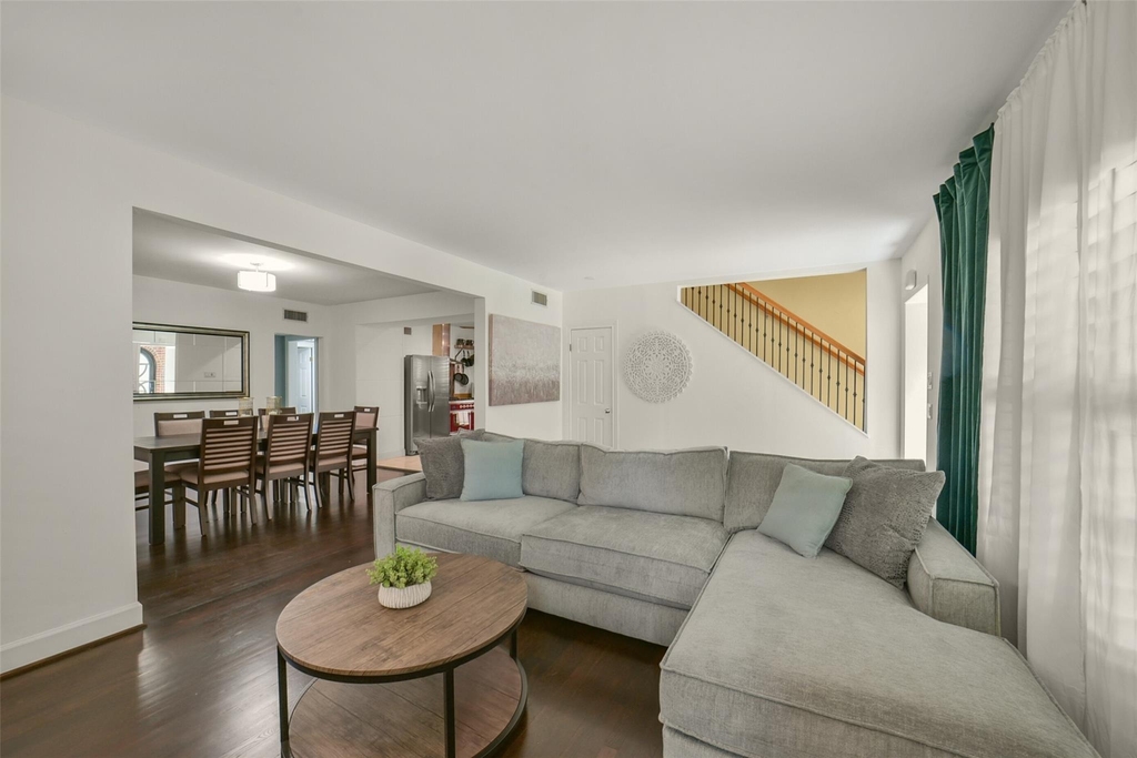 1919 W Mckinney Street - Photo 5