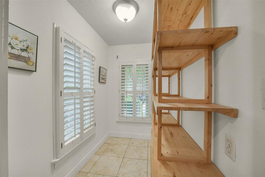 1919 W Mckinney Street - Photo 13