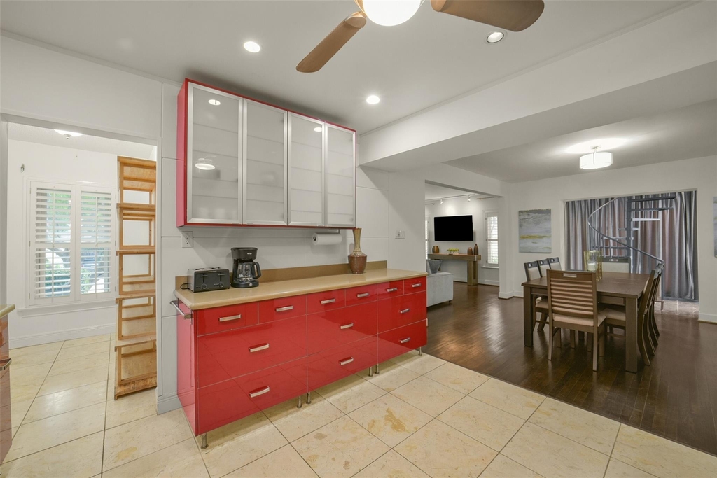 1919 W Mckinney Street - Photo 10