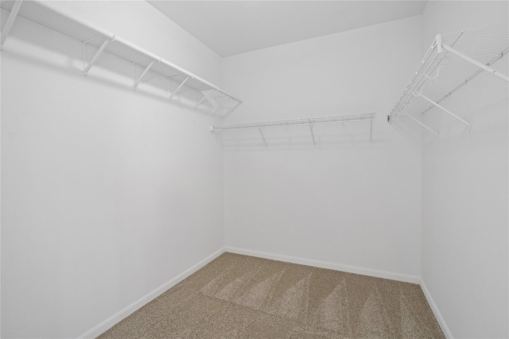 21611 Manitou Falls Lane - Photo 13