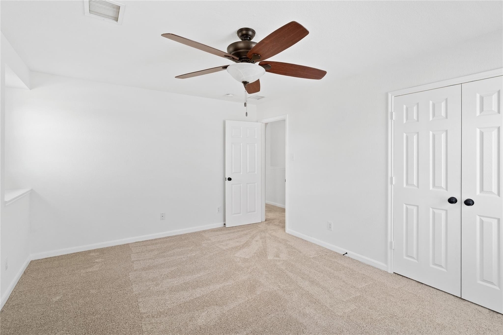 21611 Manitou Falls Lane - Photo 18