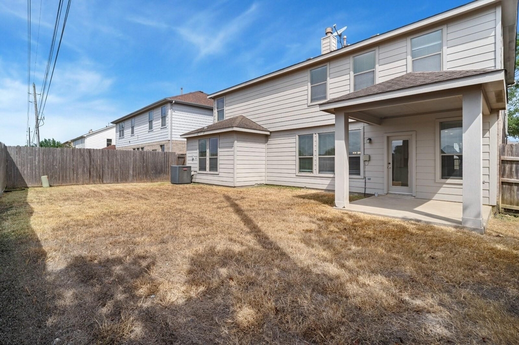 21611 Manitou Falls Lane - Photo 29