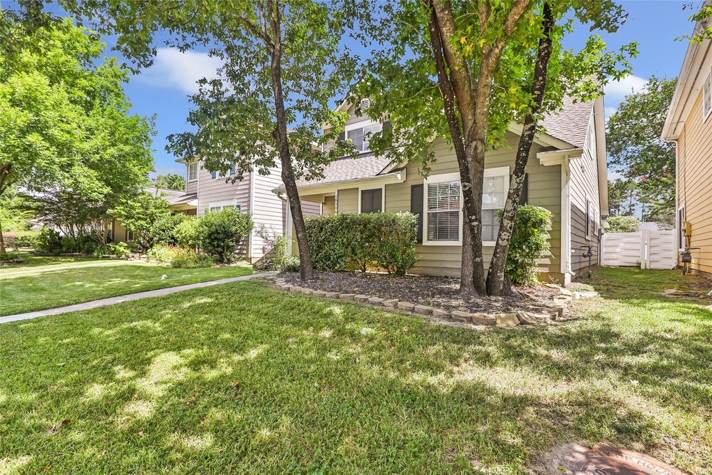 18906 Atasca Oaks Drive - Photo 2