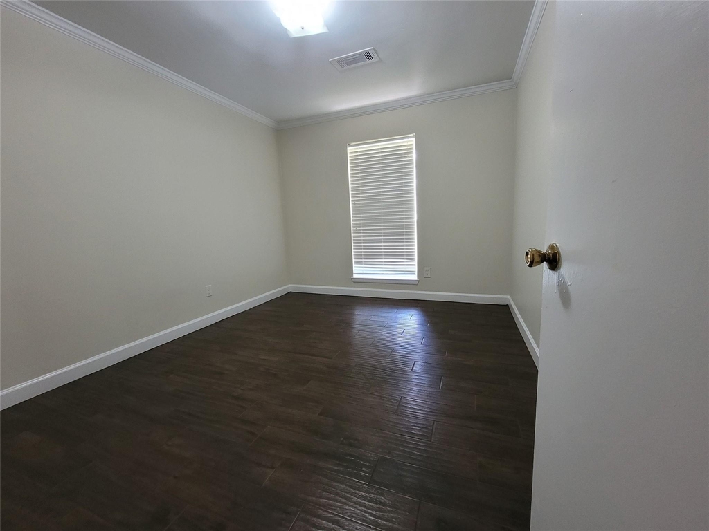 9322 Fairdale Lane - Photo 13