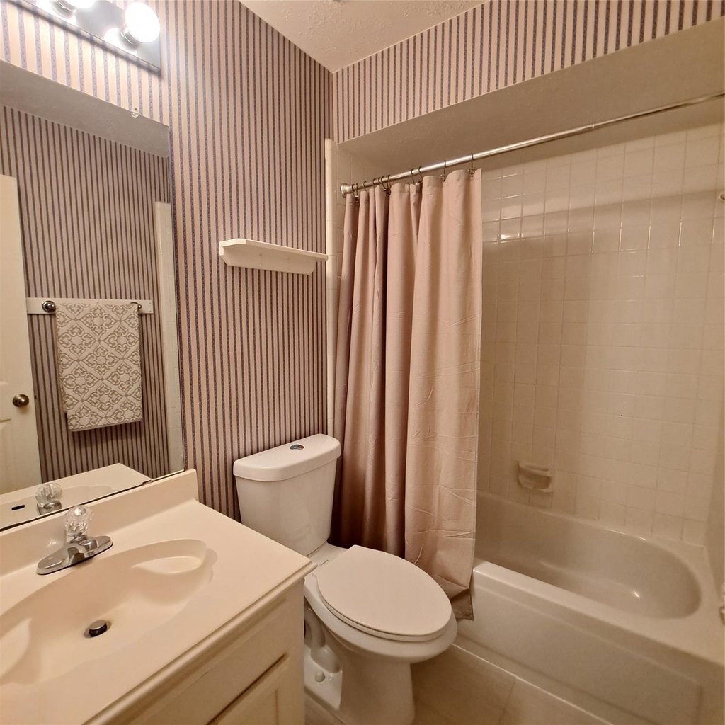 1365 El Camino Village Drive - Photo 20