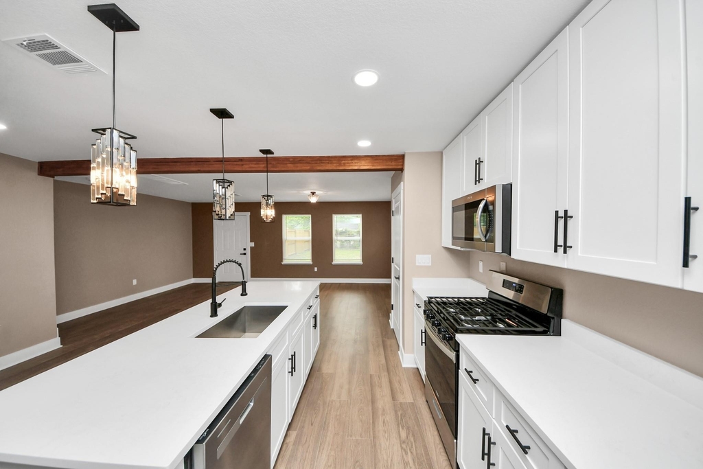 2430 Dolly Wright Street - Photo 7