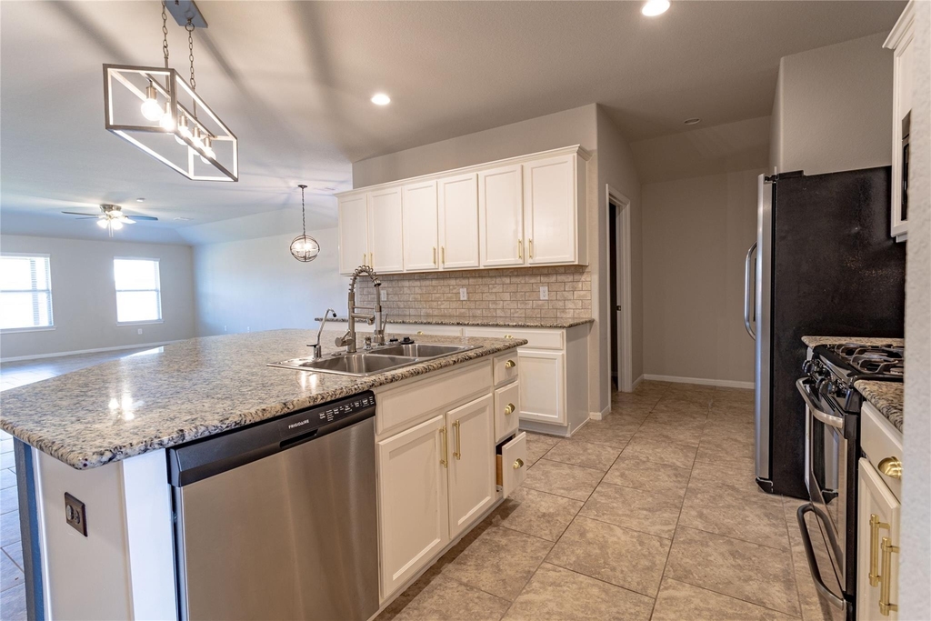 3018 Darlington Court - Photo 7
