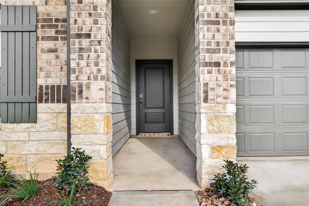3007 Bloomsbury Terrace Drive - Photo 2