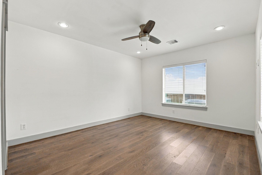 2217 Sherwin Street - Photo 10